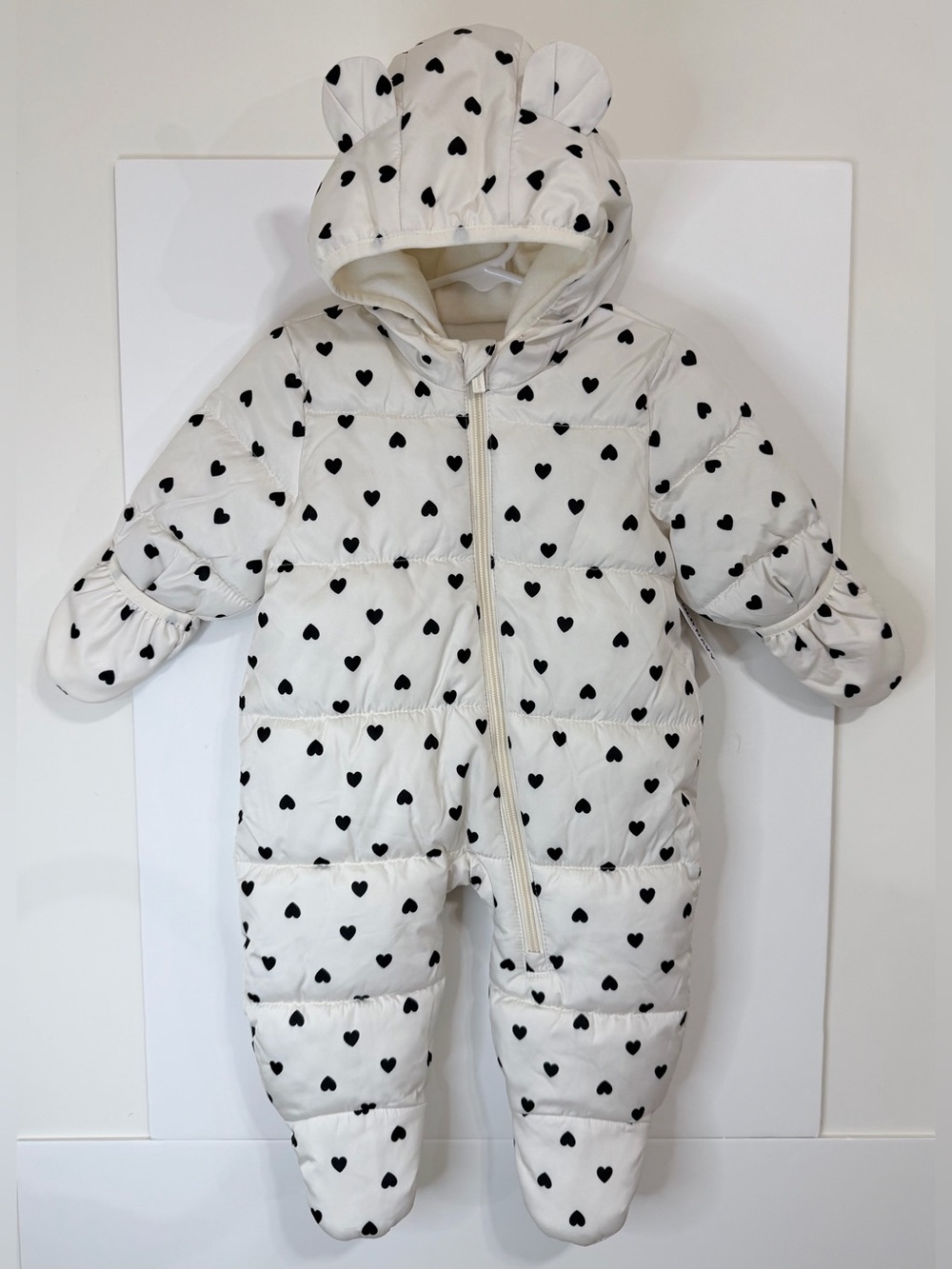 Old Navy NWT Baby Heart Print Frost-Free Puffer Snowsuit  3-6M